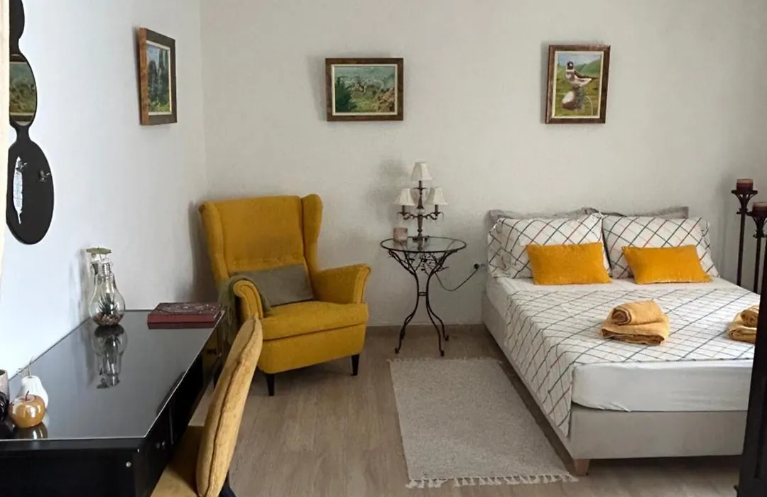 Cozy House With Backyard At Iraklio Attikis-1